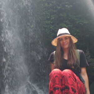 Meet your Posher, Natalie